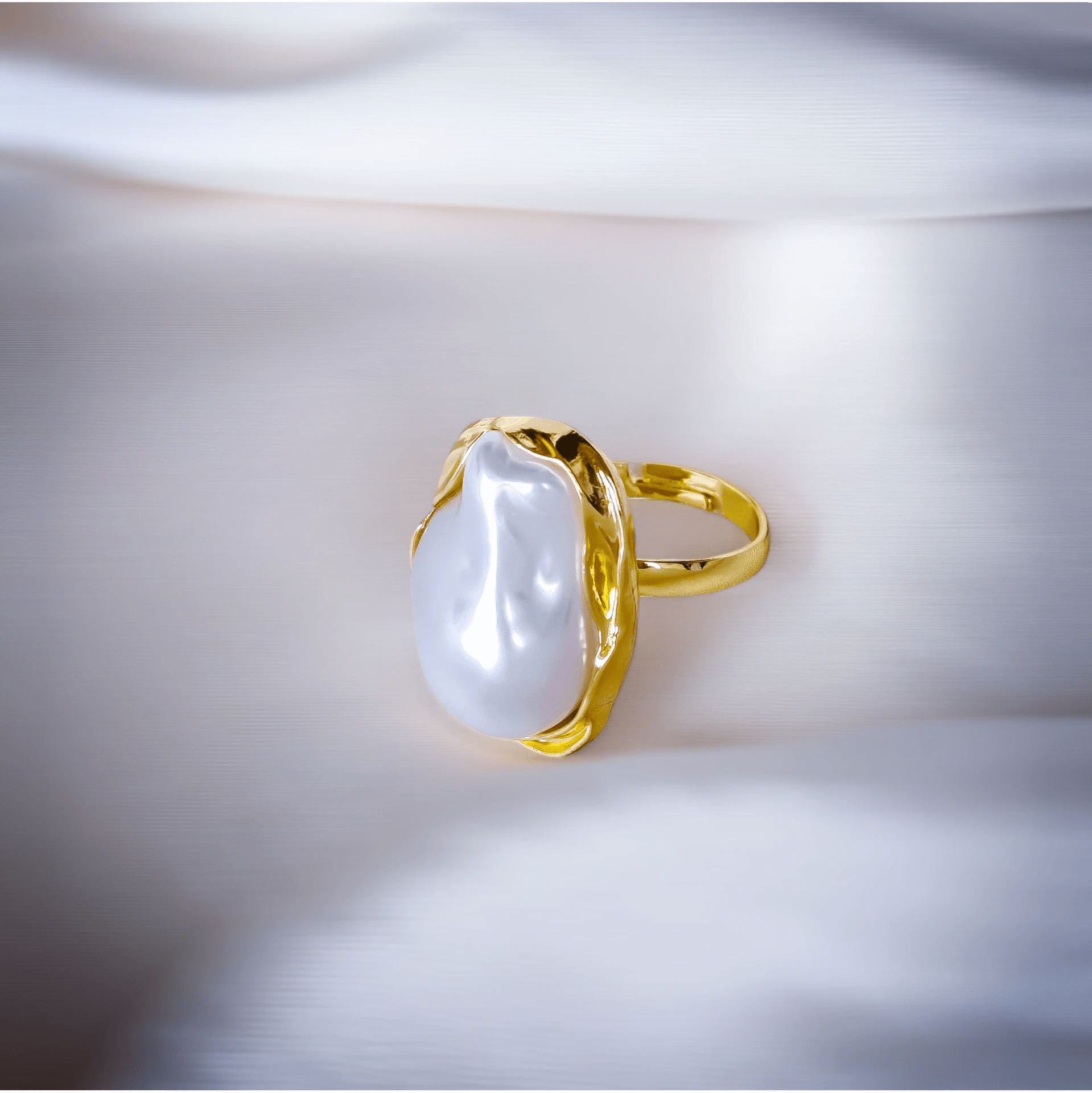 Modern Pearl Ring - Asiluna