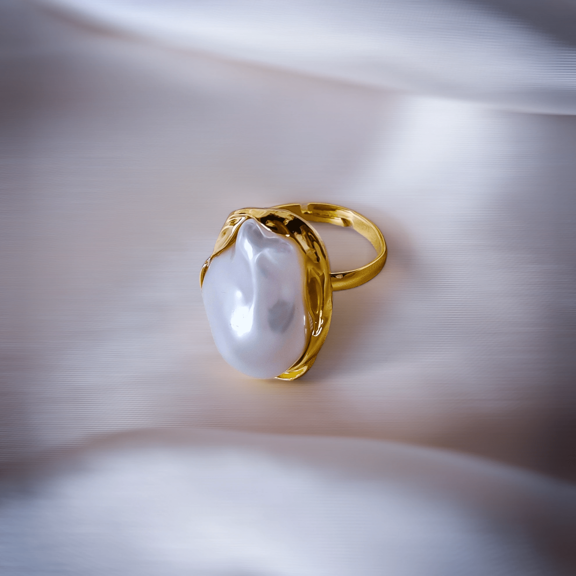 Modern Pearl Ring - Asiluna